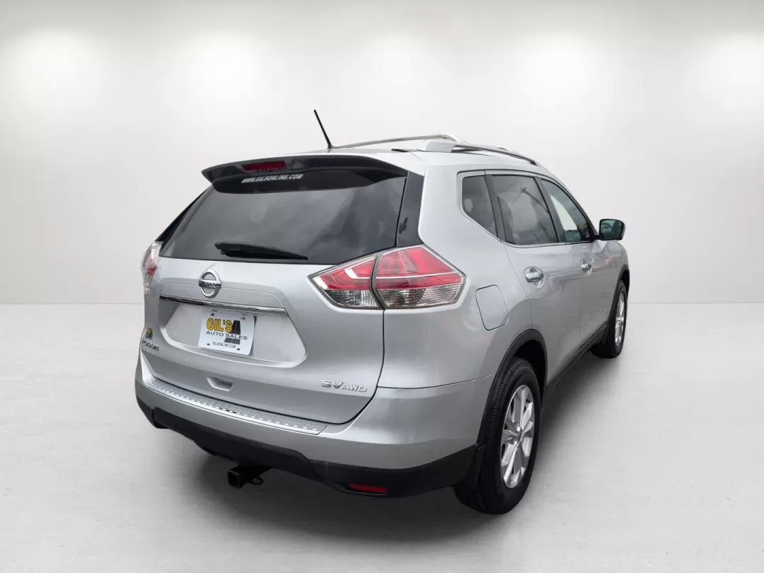 2016 /Charcoal Nissan Rogue SV (5N1AT2MV7GC) with an Other engine, located at 3959 U.S. 80 W, Phenix City, AL, 36870, (334) 297-4885, 32.469296, -85.135185 - **Discover Adventure in the 2016 Nissan Rogue SV at Gils Auto - Your Buy Here Pay Here Destination in Phenix City!**<br /> <br /> Are you ready to elevate your lifestyle with a vehicle that effortlessly accommodates your family's needs, weekend adventures, or long commutes? The 2016 Nissan Rogue SV, - Photo#5