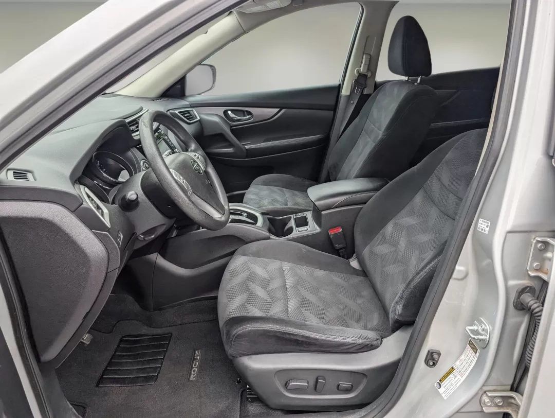 2016 /Charcoal Nissan Rogue SV (5N1AT2MV7GC) with an Other engine, located at 3959 U.S. 80 W, Phenix City, AL, 36870, (334) 297-4885, 32.469296, -85.135185 - **Discover Adventure in the 2016 Nissan Rogue SV at Gils Auto - Your Buy Here Pay Here Destination in Phenix City!**<br /> <br /> Are you ready to elevate your lifestyle with a vehicle that effortlessly accommodates your family's needs, weekend adventures, or long commutes? The 2016 Nissan Rogue SV, - Photo#10