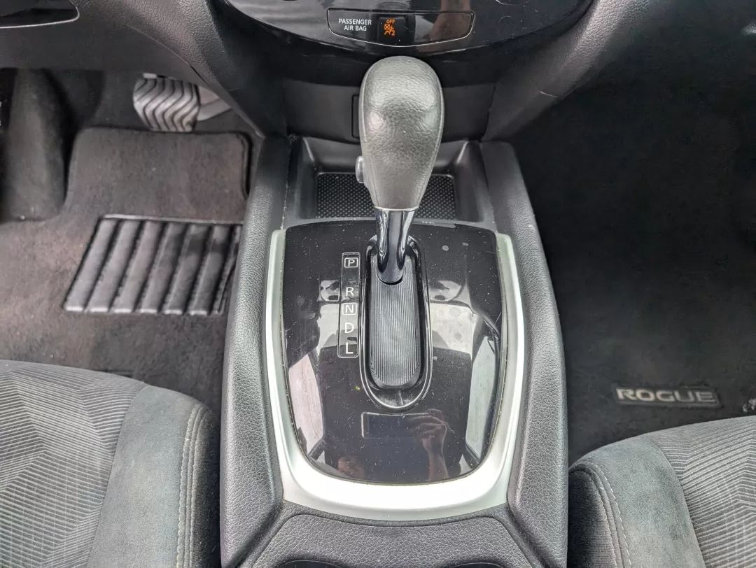 2016 /Charcoal Nissan Rogue SV (5N1AT2MV7GC) with an Other engine, located at 3959 U.S. 80 W, Phenix City, AL, 36870, (334) 297-4885, 32.469296, -85.135185 - **Discover Adventure in the 2016 Nissan Rogue SV at Gils Auto - Your Buy Here Pay Here Destination in Phenix City!**<br /> <br /> Are you ready to elevate your lifestyle with a vehicle that effortlessly accommodates your family's needs, weekend adventures, or long commutes? The 2016 Nissan Rogue SV, - Photo#14