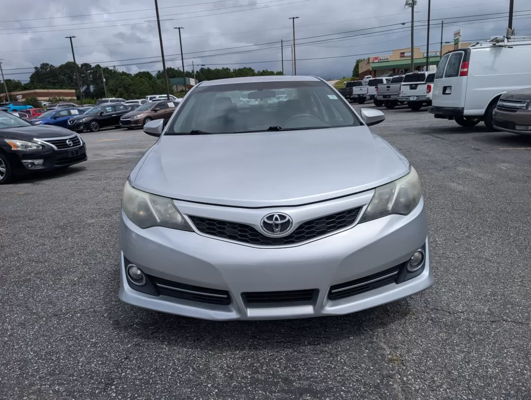 2012 Toyota Camry SE (4T1BF1FK3CU) with an Other engine, located at 3959 U.S. 80 W, Phenix City, AL, 36870, (334) 297-4885, 32.469296, -85.135185 - Experience the perfect blend of reliability and comfort with the 2012 Toyota Camry, now available at Gils Auto in Phenix City, AL. This sedan is an ideal choice for budget-conscious buyers seeking a dependable vehicle for daily commutes or family outings. With its spacious interior and fuel-efficien - Photo#1