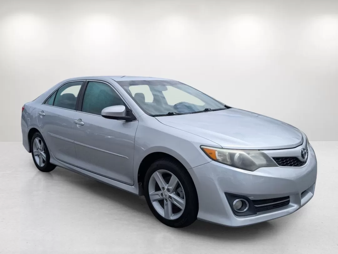 2012 Toyota Camry SE (4T1BF1FK3CU) with an Other engine, located at 3959 U.S. 80 W, Phenix City, AL, 36870, (334) 297-4885, 32.469296, -85.135185 - Experience the perfect blend of reliability and comfort with the 2012 Toyota Camry, now available at Gils Auto in Phenix City, AL. This sedan is an ideal choice for budget-conscious buyers seeking a dependable vehicle for daily commutes or family outings. With its spacious interior and fuel-efficien - Photo#3