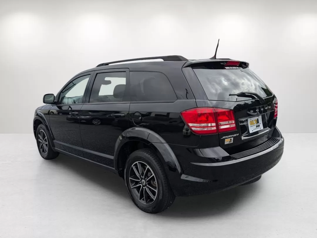 2018 /Black Dodge Journey SE (3C4PDCAB7JT) with an Other engine, located at 3959 U.S. 80 W, Phenix City, AL, 36870, (334) 297-4885, 32.469296, -85.135185 - Are you ready to elevate your family road trips or weekend adventures? Look no further than this stunning 2018 Dodge Journey SE, the perfect SUV for active lifestyles and growing families! With seats for up to seven and ample cargo space, this vehicle effortlessly blends comfort and versatility, mak - Photo#7