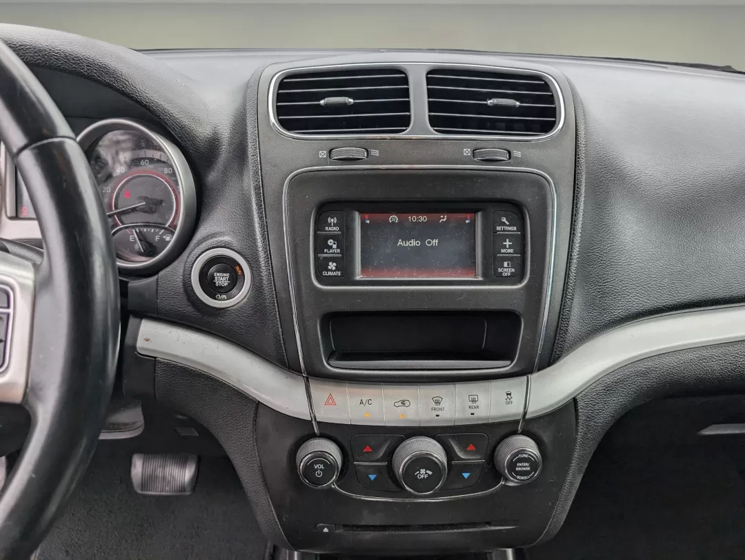 2018 /Black Dodge Journey SE (3C4PDCAB7JT) with an Other engine, located at 3959 U.S. 80 W, Phenix City, AL, 36870, (334) 297-4885, 32.469296, -85.135185 - Are you ready to elevate your family road trips or weekend adventures? Look no further than this stunning 2018 Dodge Journey SE, the perfect SUV for active lifestyles and growing families! With seats for up to seven and ample cargo space, this vehicle effortlessly blends comfort and versatility, mak - Photo#15