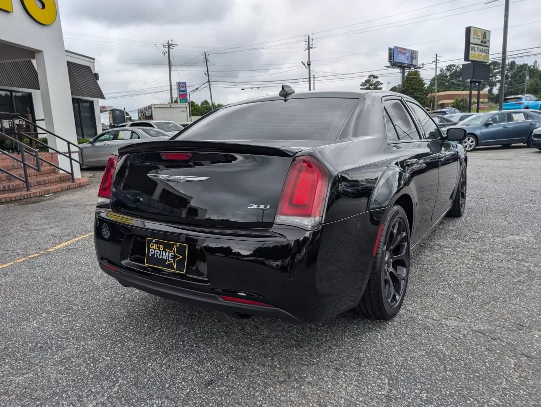 2019 /Black Chrysler 300 Touring (2C3CCAAG8KH) with an Other engine, located at 3959 U.S. 80 W, Phenix City, AL, 36870, (334) 297-4885, 32.469296, -85.135185 - **Unleash Your Driving Experience with the 2019 Chrysler 300 Touring at Gils Auto Your Trusted Buy Here Pay Here Dealership in Phenix City, AL!**<br /> <br /> Are you looking for a vehicle that combines comfort, style, and performance? The 2019 Chrysler 300 Touring is the perfect companion for thos - Photo#4