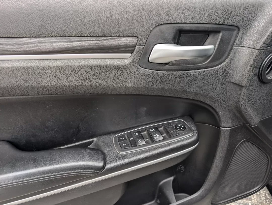 2019 /Black Chrysler 300 Touring (2C3CCAAG8KH) with an Other engine, located at 3959 U.S. 80 W, Phenix City, AL, 36870, (334) 297-4885, 32.469296, -85.135185 - **Unleash Your Driving Experience with the 2019 Chrysler 300 Touring at Gils Auto Your Trusted Buy Here Pay Here Dealership in Phenix City, AL!**<br /> <br /> Are you looking for a vehicle that combines comfort, style, and performance? The 2019 Chrysler 300 Touring is the perfect companion for thos - Photo#8