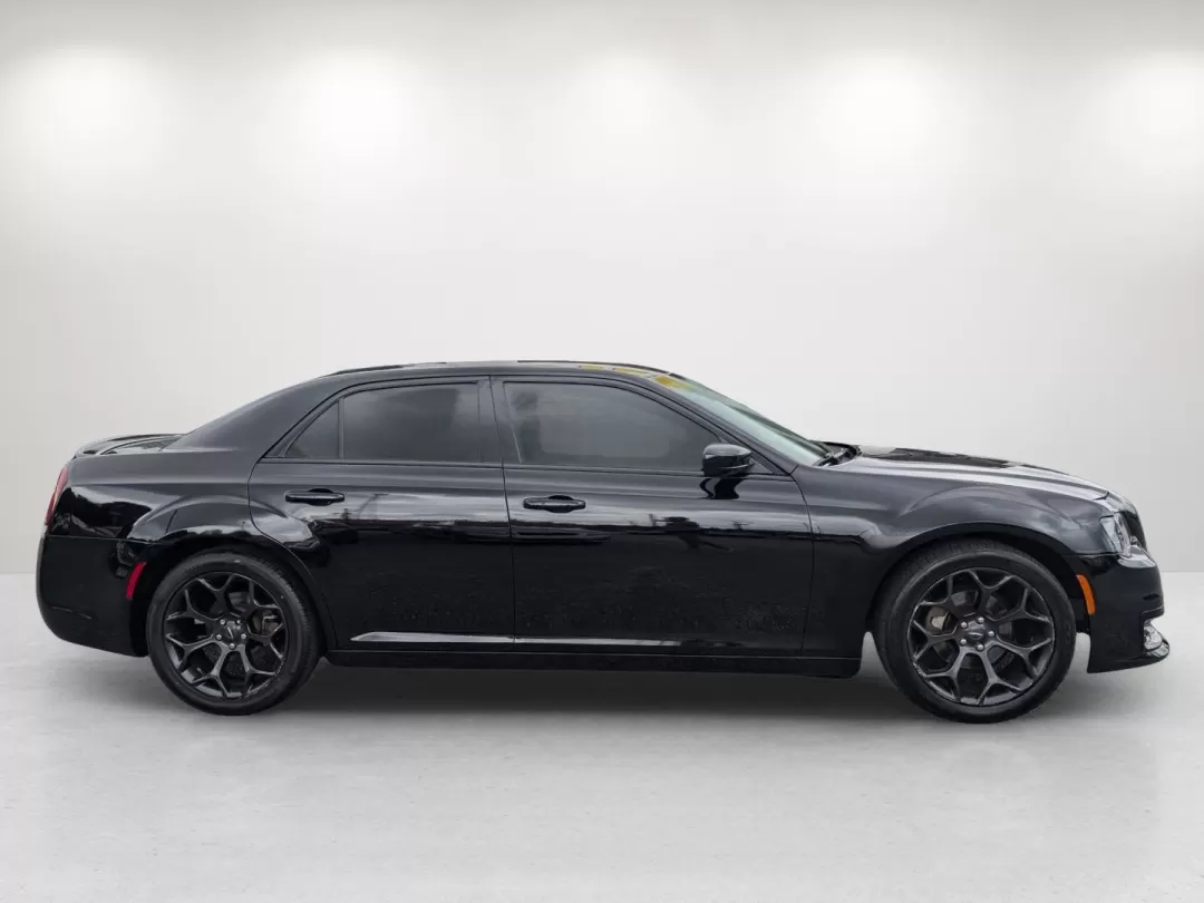 2019 /Black Chrysler 300 Touring (2C3CCAAG8KH) with an Other engine, located at 3959 U.S. 80 W, Phenix City, AL, 36870, (334) 297-4885, 32.469296, -85.135185 - **Unleash Your Driving Experience with the 2019 Chrysler 300 Touring at Gils Auto Your Trusted Buy Here Pay Here Dealership in Phenix City, AL!**<br /> <br /> Are you looking for a vehicle that combines comfort, style, and performance? The 2019 Chrysler 300 Touring is the perfect companion for thos - Photo#4