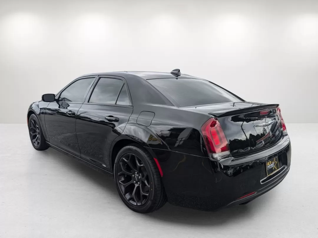 2019 /Black Chrysler 300 Touring (2C3CCAAG8KH) with an Other engine, located at 3959 U.S. 80 W, Phenix City, AL, 36870, (334) 297-4885, 32.469296, -85.135185 - **Unleash Your Driving Experience with the 2019 Chrysler 300 Touring at Gils Auto Your Trusted Buy Here Pay Here Dealership in Phenix City, AL!**<br /> <br /> Are you looking for a vehicle that combines comfort, style, and performance? The 2019 Chrysler 300 Touring is the perfect companion for thos - Photo#7