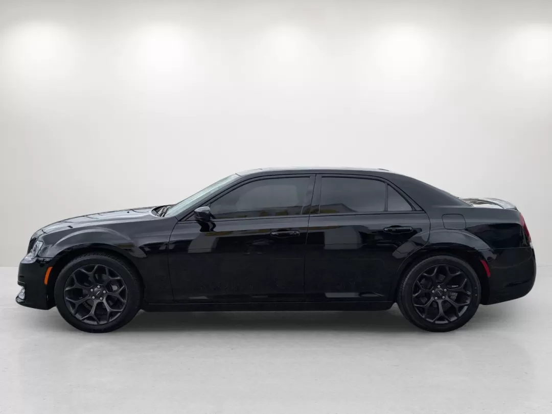 2019 /Black Chrysler 300 Touring (2C3CCAAG8KH) with an Other engine, located at 3959 U.S. 80 W, Phenix City, AL, 36870, (334) 297-4885, 32.469296, -85.135185 - **Unleash Your Driving Experience with the 2019 Chrysler 300 Touring at Gils Auto Your Trusted Buy Here Pay Here Dealership in Phenix City, AL!**<br /> <br /> Are you looking for a vehicle that combines comfort, style, and performance? The 2019 Chrysler 300 Touring is the perfect companion for thos - Photo#8
