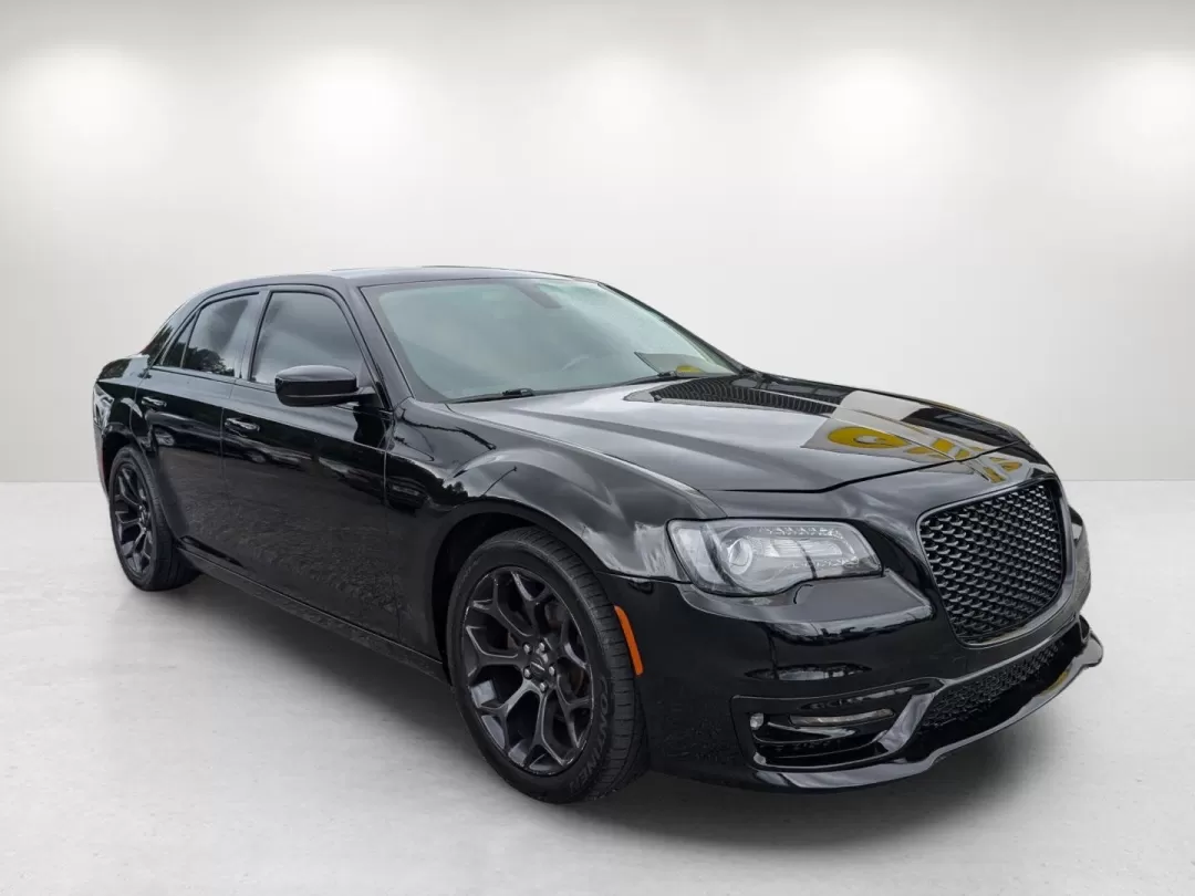 2019 /Black Chrysler 300 Touring (2C3CCAAG8KH) with an Other engine, located at 7000 Northlake Connector, Columbus, GA, 31904, (706) 987-8085, 32.524975, -84.978134 - **Unleash Your Driving Experience with the 2019 Chrysler 300 Touring at Gils Auto Your Trusted Buy Here Pay Here Dealership in Phenix City, AL!**<br /> <br /> Are you looking for a vehicle that combines comfort, style, and performance? The 2019 Chrysler 300 Touring is the perfect companion for thos - Photo#2
