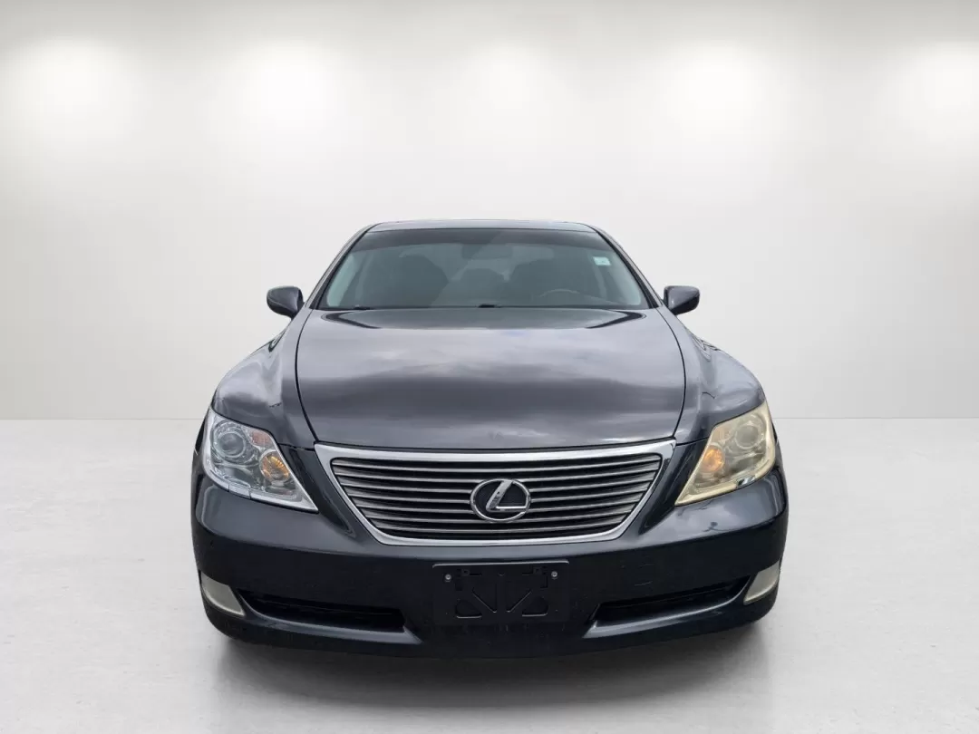 2009 Lexus LS 460 (JTHBL46F895) with an Other engine, located at 3959 U.S. 80 W, Phenix City, AL, 36870, (334) 297-4885, 32.469296, -85.135185 - **Discover Unmatched Luxury and Reliability: 2009 Lexus LS 460 at Gils Auto** <br /> <br /> Are you searching for a vehicle that combines luxury, performance, and reliability, perfect for both your daily commute and weekend getaways? Look no further! The stunning 2009 Lexus LS 460, available at Gil - Photo#2