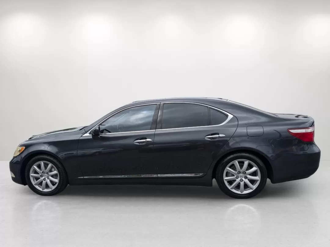 2009 Lexus LS 460 (JTHBL46F895) with an Other engine, located at 3959 U.S. 80 W, Phenix City, AL, 36870, (334) 297-4885, 32.469296, -85.135185 - **Discover Unmatched Luxury and Reliability: 2009 Lexus LS 460 at Gils Auto** <br /> <br /> Are you searching for a vehicle that combines luxury, performance, and reliability, perfect for both your daily commute and weekend getaways? Look no further! The stunning 2009 Lexus LS 460, available at Gil - Photo#8