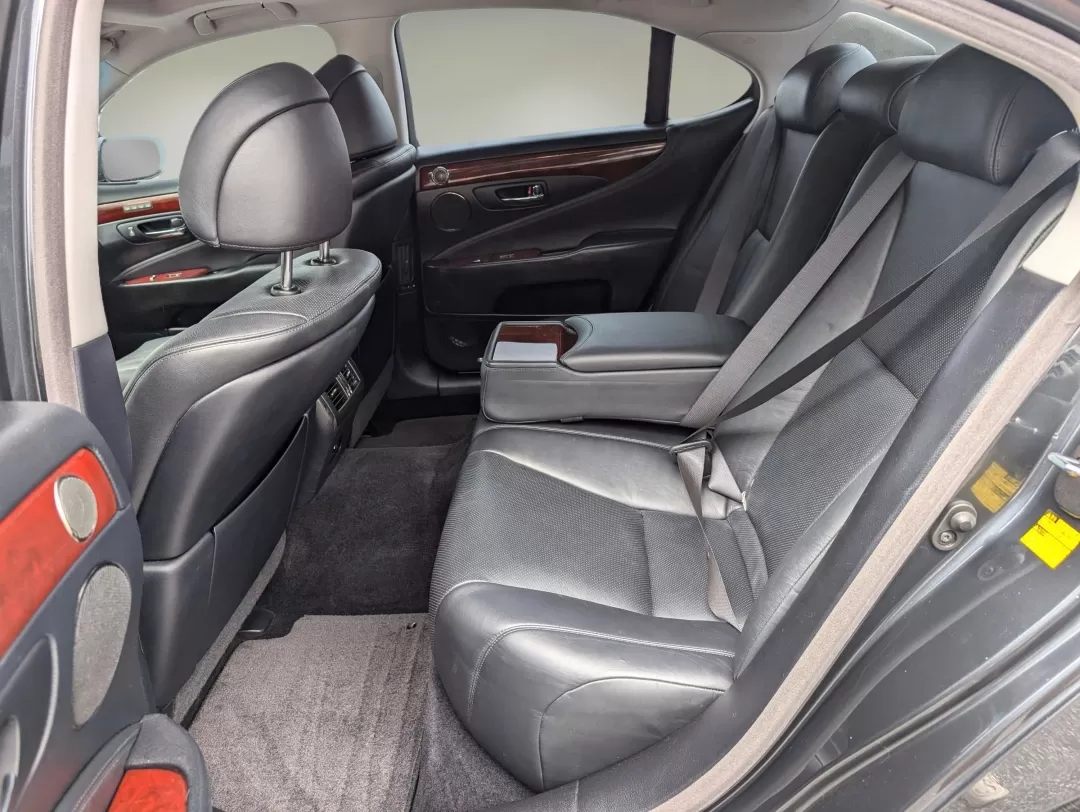 2009 Lexus LS 460 (JTHBL46F895) with an Other engine, located at 3959 U.S. 80 W, Phenix City, AL, 36870, (334) 297-4885, 32.469296, -85.135185 - **Discover Unmatched Luxury and Reliability: 2009 Lexus LS 460 at Gils Auto** <br /> <br /> Are you searching for a vehicle that combines luxury, performance, and reliability, perfect for both your daily commute and weekend getaways? Look no further! The stunning 2009 Lexus LS 460, available at Gil - Photo#11
