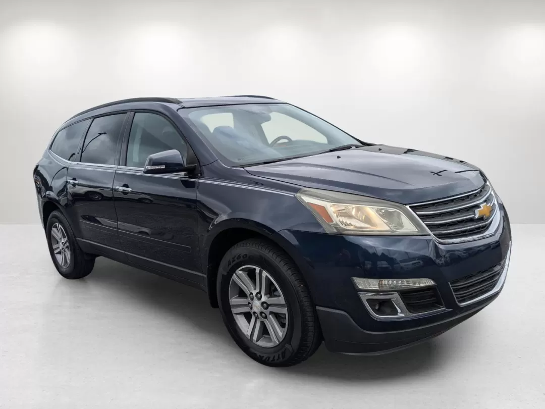2015 /Ebony Chevrolet Traverse LT (1GNKRHKD0FJ) with an Other engine, located at 3959 U.S. 80 W, Phenix City, AL, 36870, (334) 297-4885, 32.469296, -85.135185 - ### Discover Your New Family Adventure with the 2015 Chevrolet Traverse LT at Gils Auto!<br /> <br /> If you're searching for the ultimate family SUV that combines comfort, space, and reliability, look no further than the stunning 2015 Chevrolet Traverse LT available at Gils Auto in Phenix City, AL. - Photo#3