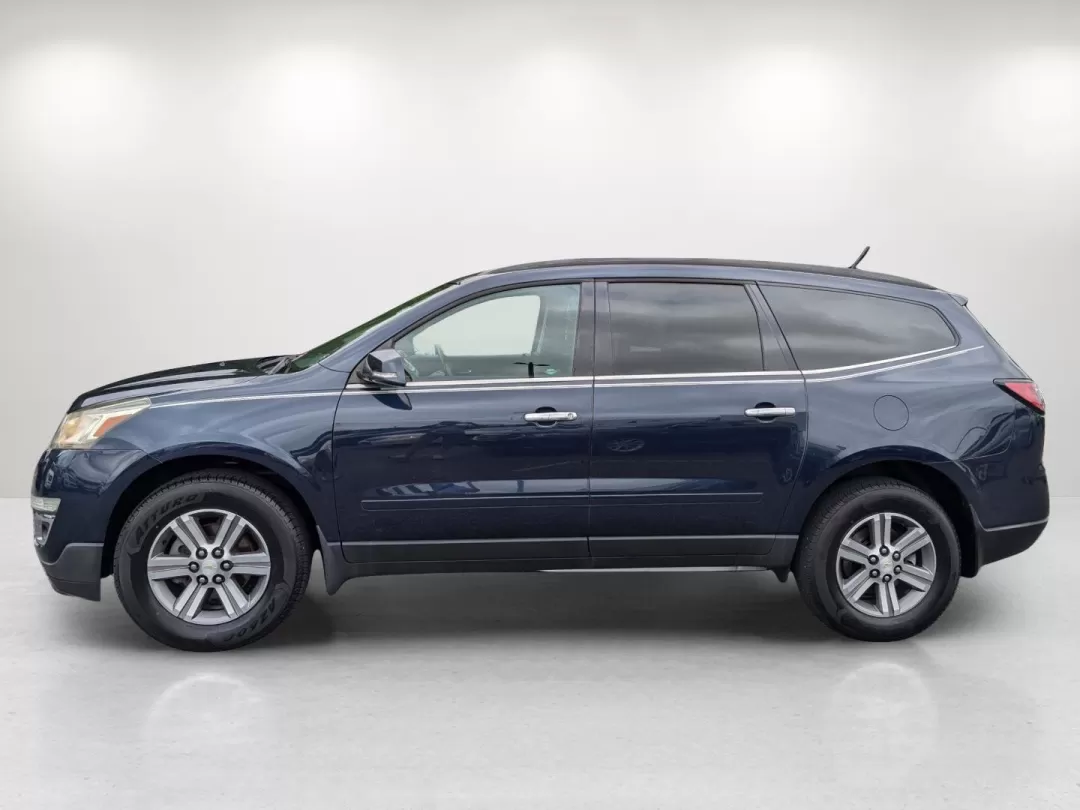 2015 /Ebony Chevrolet Traverse LT (1GNKRHKD0FJ) with an Other engine, located at 3959 U.S. 80 W, Phenix City, AL, 36870, (334) 297-4885, 32.469296, -85.135185 - ### Discover Your New Family Adventure with the 2015 Chevrolet Traverse LT at Gils Auto!<br /> <br /> If you're searching for the ultimate family SUV that combines comfort, space, and reliability, look no further than the stunning 2015 Chevrolet Traverse LT available at Gils Auto in Phenix City, AL. - Photo#8