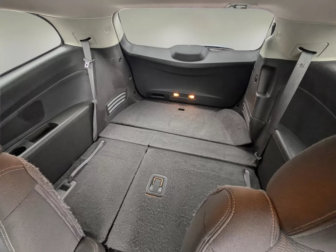 2015 /Ebony Chevrolet Traverse LT (1GNKRHKD0FJ) with an Other engine, located at 3959 U.S. 80 W, Phenix City, AL, 36870, (334) 297-4885, 32.469296, -85.135185 - ### Discover Your New Family Adventure with the 2015 Chevrolet Traverse LT at Gils Auto!<br /> <br /> If you're searching for the ultimate family SUV that combines comfort, space, and reliability, look no further than the stunning 2015 Chevrolet Traverse LT available at Gils Auto in Phenix City, AL. - Photo#12