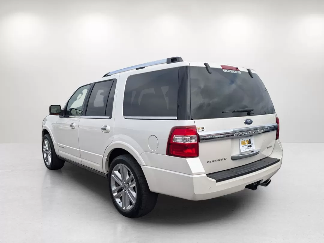 2017 Ford Expedition Platinum (1FMJU1LT8HE) with an Other engine, located at 7000 Northlake Connector, Columbus, GA, 31904, (706) 987-8085, 32.524975, -84.978134 - Discover the ultimate family SUV that combines power, luxury, and versatility-the 2017 Ford Expedition Platinum! Perfect for growing families and weekend adventures, this vehicle offers ample space, advanced safety features, and unmatched comfort. Whether you're embarking on a cross-country road tri - Photo#6