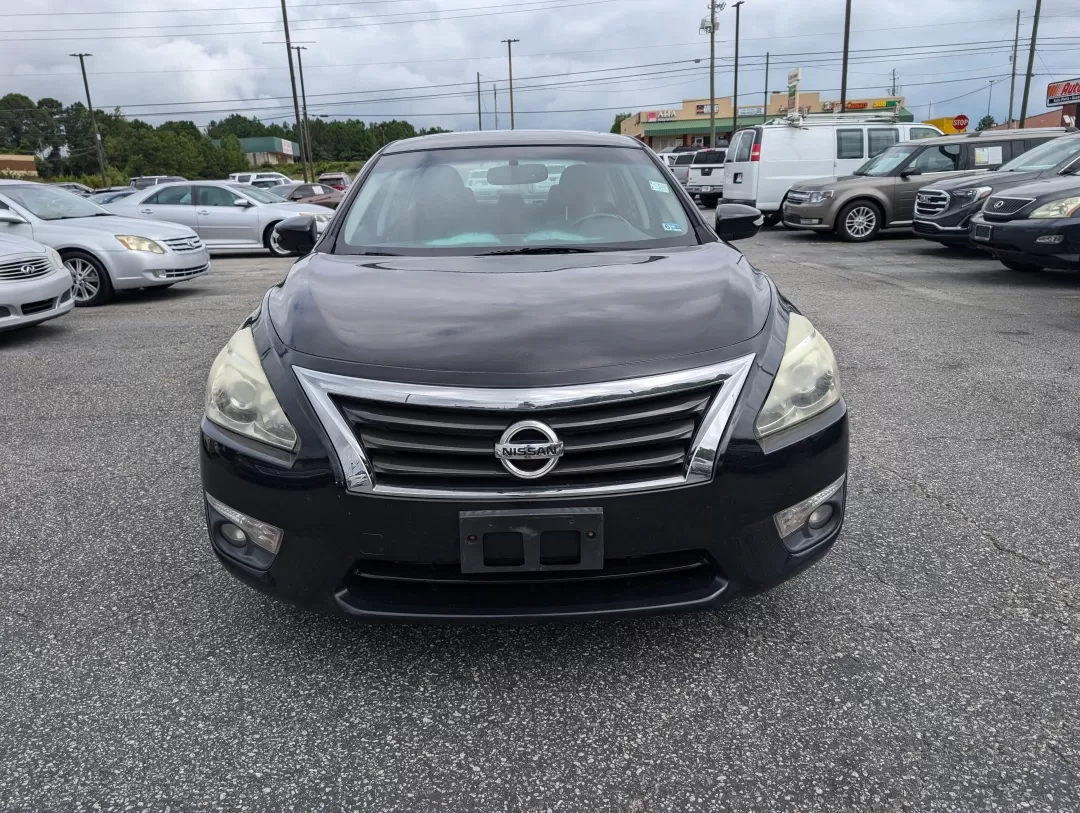 2014 /Charcoal Nissan Altima 2.5 SV (1N4AL3AP1EC) with an Other engine, located at 3959 U.S. 80 W, Phenix City, AL, 36870, (334) 297-4885, 32.469296, -85.135185 - **Discover Your Perfect Commuter Companion: 2014 Nissan Altima 2.5 SV at Gils Auto**<br /> <br /> Are you searching for a reliable vehicle that accommodates your busy lifestyle without breaking the bank? Look no further! The 2014 Nissan Altima 2.5 SV is the ideal choice for commuters, families, or a - Photo#1