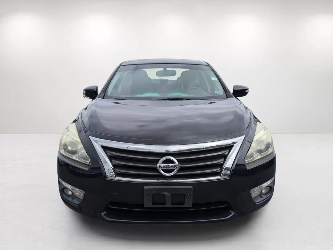 2014 /Charcoal Nissan Altima 2.5 SV (1N4AL3AP1EC) with an Other engine, located at 1430 Gateway Drive, Opelika, AL, 36801, (334) 239-0944, 32.637871, -85.409790 - **Discover Your Perfect Commuter Companion: 2014 Nissan Altima 2.5 SV at Gils Auto**<br /> <br /> Are you searching for a reliable vehicle that accommodates your busy lifestyle without breaking the bank? Look no further! The 2014 Nissan Altima 2.5 SV is the ideal choice for commuters, families, or a - Photo#1