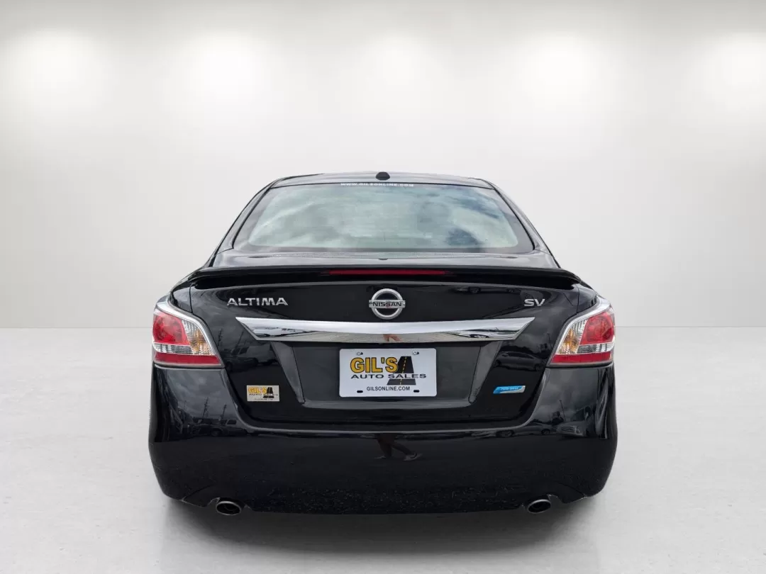 2014 /Charcoal Nissan Altima 2.5 SV (1N4AL3AP1EC) with an Other engine, located at 1430 Gateway Drive, Opelika, AL, 36801, (334) 239-0944, 32.637871, -85.409790 - **Discover Your Perfect Commuter Companion: 2014 Nissan Altima 2.5 SV at Gils Auto**<br /> <br /> Are you searching for a reliable vehicle that accommodates your busy lifestyle without breaking the bank? Look no further! The 2014 Nissan Altima 2.5 SV is the ideal choice for commuters, families, or a - Photo#5