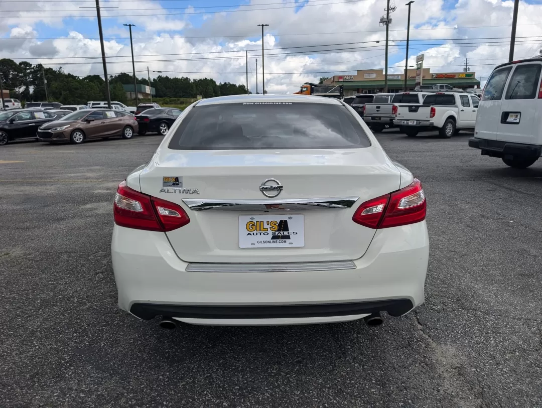 2016 /Charcoal Nissan Altima 2.5 S (1N4AL3AP3GC) with an Other engine, located at 3959 U.S. 80 W, Phenix City, AL, 36870, (334) 297-4885, 32.469296, -85.135185 - **Discover Your Perfect Commuter Companion: 2016 Nissan Altima 2.5 S at Gils Auto**<br /> <br /> Are you in search of a reliable, stylish, and efficient vehicle for your daily commute or family excursions? Look no further than this 2016 Nissan Altima 2.5 S available at Gils Auto in Phenix City, AL. - Photo#5