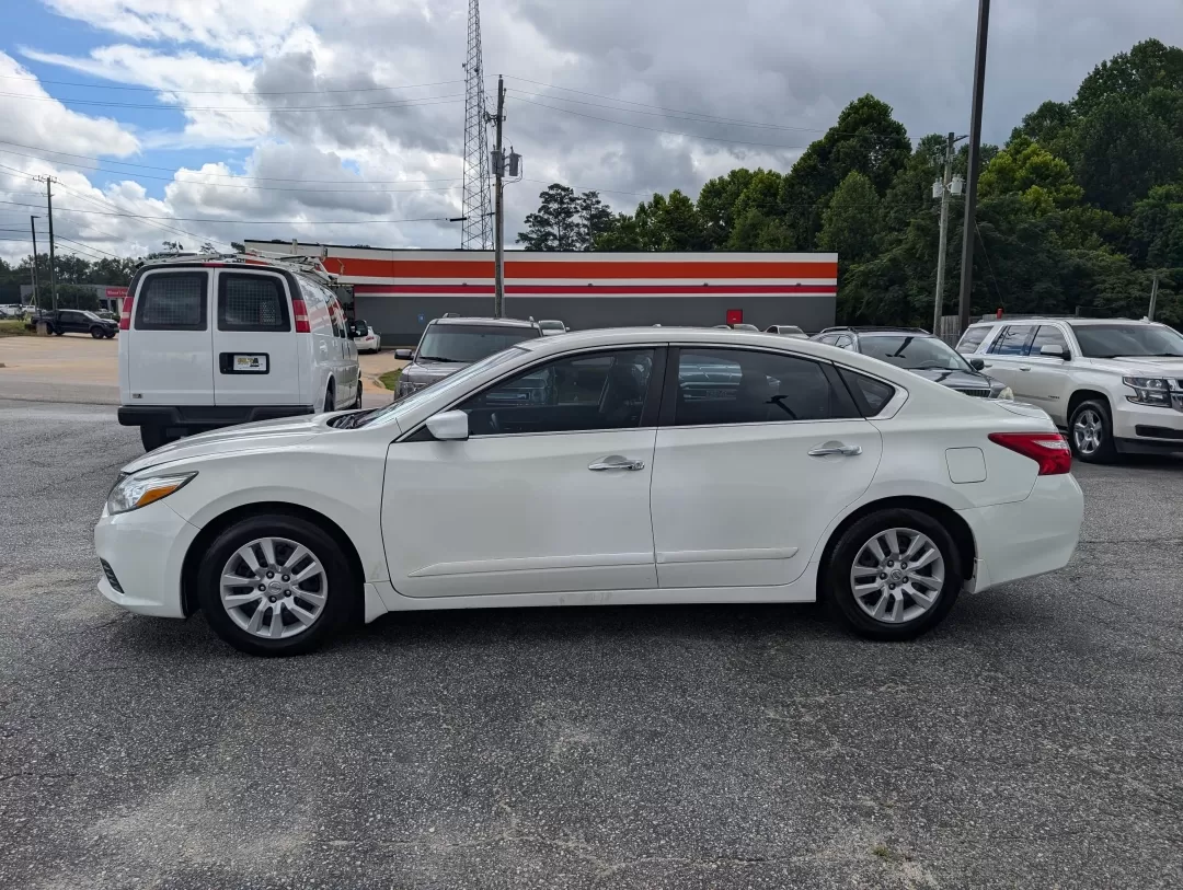 2016 /Charcoal Nissan Altima 2.5 S (1N4AL3AP3GC) with an Other engine, located at 3959 U.S. 80 W, Phenix City, AL, 36870, (334) 297-4885, 32.469296, -85.135185 - **Discover Your Perfect Commuter Companion: 2016 Nissan Altima 2.5 S at Gils Auto**<br /> <br /> Are you in search of a reliable, stylish, and efficient vehicle for your daily commute or family excursions? Look no further than this 2016 Nissan Altima 2.5 S available at Gils Auto in Phenix City, AL. - Photo#7