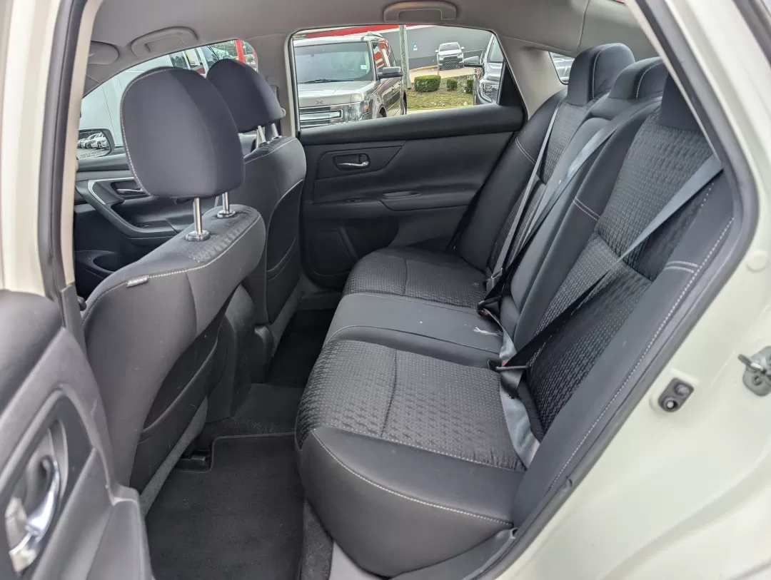 2016 /Charcoal Nissan Altima 2.5 S (1N4AL3AP3GC) with an Other engine, located at 3959 U.S. 80 W, Phenix City, AL, 36870, (334) 297-4885, 32.469296, -85.135185 - **Discover Your Perfect Commuter Companion: 2016 Nissan Altima 2.5 S at Gils Auto**<br /> <br /> Are you in search of a reliable, stylish, and efficient vehicle for your daily commute or family excursions? Look no further than this 2016 Nissan Altima 2.5 S available at Gils Auto in Phenix City, AL. - Photo#10