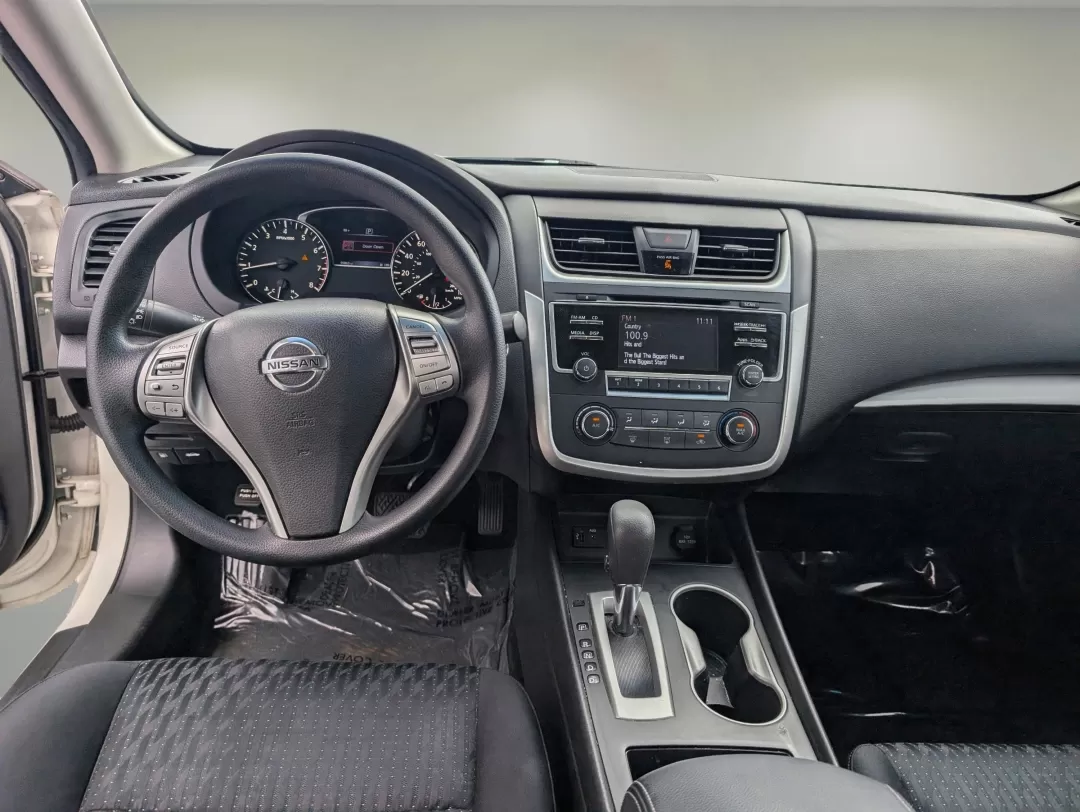 2016 /Charcoal Nissan Altima 2.5 S (1N4AL3AP3GC) with an Other engine, located at 7000 Northlake Connector, Columbus, GA, 31904, (706) 987-8085, 32.524975, -84.978134 - **Discover Your Perfect Commuter Companion: 2016 Nissan Altima 2.5 S at Gils Auto**<br /> <br /> Are you in search of a reliable, stylish, and efficient vehicle for your daily commute or family excursions? Look no further than this 2016 Nissan Altima 2.5 S available at Gils Auto in Phenix City, AL. - Photo#11