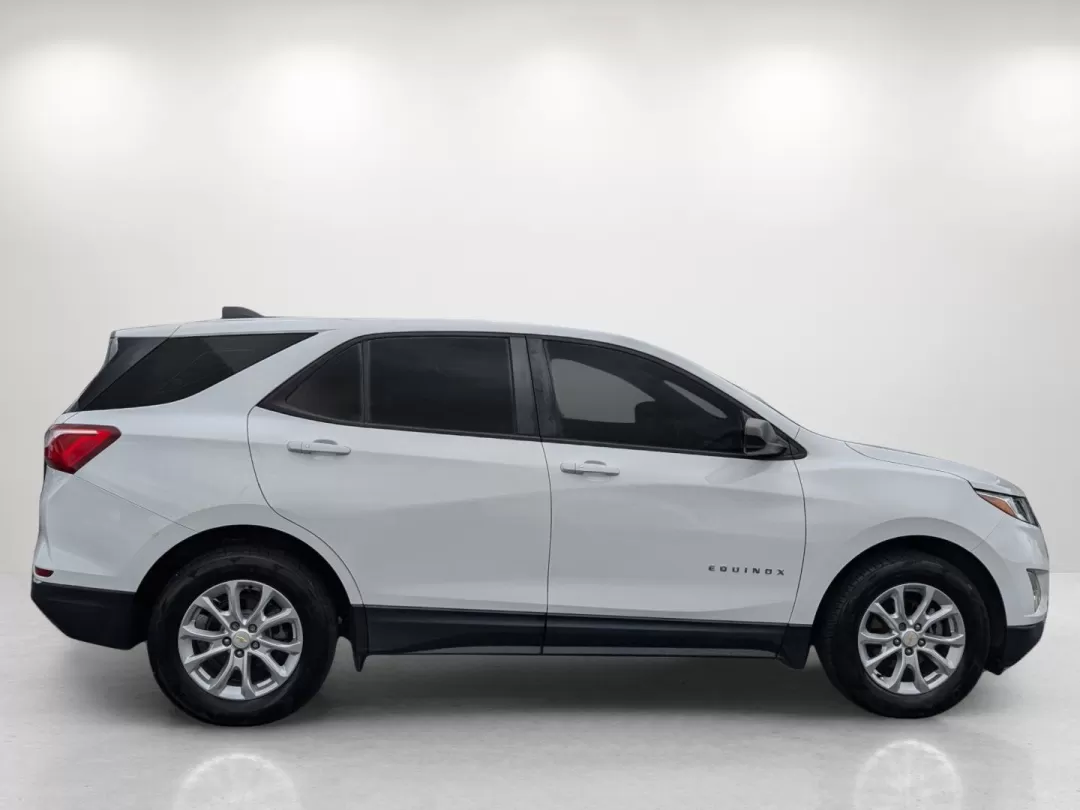 2018 /Medium Ash Gray Chevrolet Equinox LS (2GNAXHEV5J6) with an Other engine, located at 3959 U.S. 80 W, Phenix City, AL, 36870, (334) 297-4885, 32.469296, -85.135185 - **Adventure Awaits with the 2018 Chevrolet Equinox LS!**<br /> <br /> Are you ready to elevate your weekend getaways or daily commutes? The 2018 Chevrolet Equinox LS is not just a vehicle; it's your passport to a lifestyle filled with adventure, comfort, and reliability. Perfectly suited for growing - Photo#3