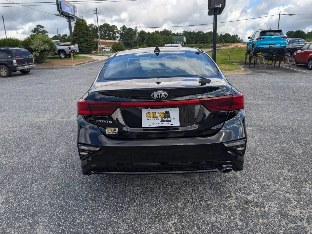 2019 /Black Kia Forte LXS (3KPF24AD2KE) with an Other engine, located at 3959 U.S. 80 W, Phenix City, AL, 36870, (334) 297-4885, 32.469296, -85.135185 - **Discover Your Next Adventure in the 2019 Kia Forte at Gils Auto Phenix City, AL!**<br /> <br /> Are you ready to elevate your daily commute or embark on weekend adventures? The 2019 Kia Forte LXS is the perfect sedan that combines style, efficiency, and modern features, making it ideal for budget - Photo#5