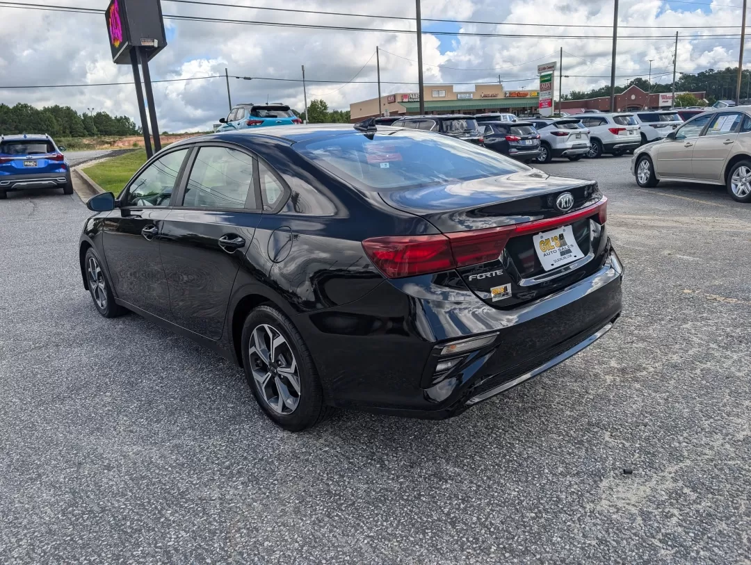 2019 /Black Kia Forte LXS (3KPF24AD2KE) with an Other engine, located at 3959 U.S. 80 W, Phenix City, AL, 36870, (334) 297-4885, 32.469296, -85.135185 - **Discover Your Next Adventure in the 2019 Kia Forte at Gils Auto Phenix City, AL!**<br /> <br /> Are you ready to elevate your daily commute or embark on weekend adventures? The 2019 Kia Forte LXS is the perfect sedan that combines style, efficiency, and modern features, making it ideal for budget - Photo#6