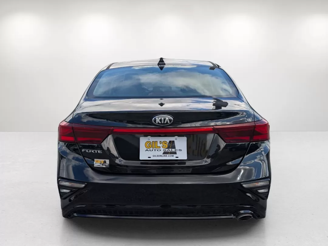2019 /Black Kia Forte LXS (3KPF24AD2KE) with an Other engine, located at 521 Old Farm Lane Rd, Prattville, AL, 36066, (334) 325-1505, 32.482460, -86.416367 - **Discover Your Next Adventure in the 2019 Kia Forte at Gils Auto Phenix City, AL!**<br /> <br /> Are you ready to elevate your daily commute or embark on weekend adventures? The 2019 Kia Forte LXS is the perfect sedan that combines style, efficiency, and modern features, making it ideal for budget - Photo#5