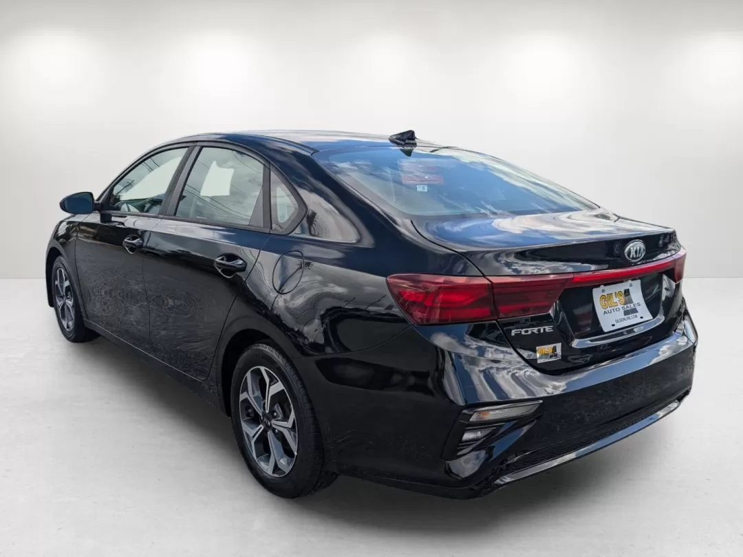 2019 /Black Kia Forte LXS (3KPF24AD2KE) with an Other engine, located at 521 Old Farm Lane Rd, Prattville, AL, 36066, (334) 325-1505, 32.482460, -86.416367 - **Discover Your Next Adventure in the 2019 Kia Forte at Gils Auto Phenix City, AL!**<br /> <br /> Are you ready to elevate your daily commute or embark on weekend adventures? The 2019 Kia Forte LXS is the perfect sedan that combines style, efficiency, and modern features, making it ideal for budget - Photo#6