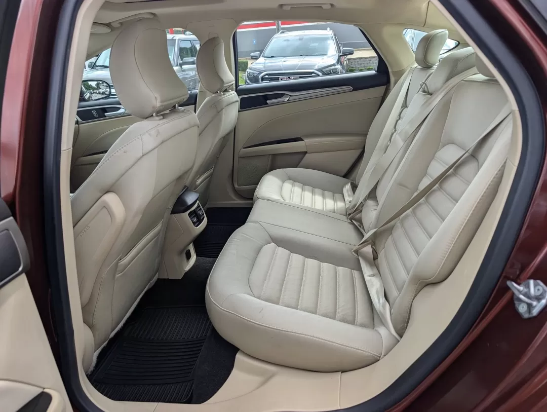 2015 Ford Fusion SE (3FA6P0H76FR) with an Other engine, located at 3959 U.S. 80 W, Phenix City, AL, 36870, (334) 297-4885, 32.469296, -85.135185 - Are you ready for a vehicle that effortlessly blends comfort, style, and practicality? Look no further than this stunning 2015 Ford Fusion SE, a versatile sedan perfect for growing families, daily commuters, or anyone seeking a reliable vehicle for weekend adventures. With a sleek copper exterior an - Photo#10