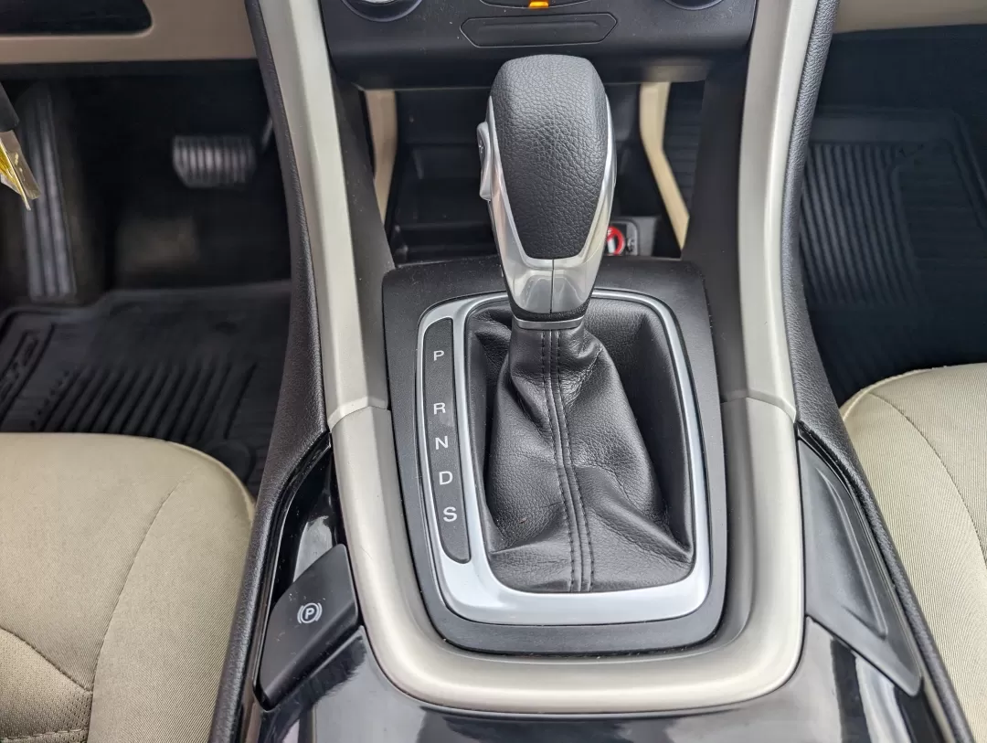 2015 Ford Fusion SE (3FA6P0H76FR) with an Other engine, located at 3959 U.S. 80 W, Phenix City, AL, 36870, (334) 297-4885, 32.469296, -85.135185 - Are you ready for a vehicle that effortlessly blends comfort, style, and practicality? Look no further than this stunning 2015 Ford Fusion SE, a versatile sedan perfect for growing families, daily commuters, or anyone seeking a reliable vehicle for weekend adventures. With a sleek copper exterior an - Photo#14