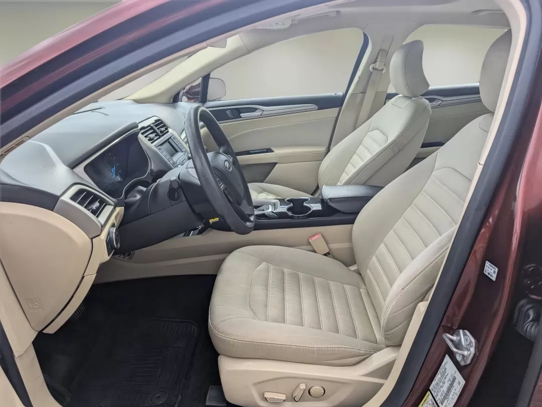 2015 Ford Fusion SE (3FA6P0H76FR) with an Other engine, located at 7000 Northlake Connector, Columbus, GA, 31904, (706) 987-8085, 32.524975, -84.978134 - Are you ready for a vehicle that effortlessly blends comfort, style, and practicality? Look no further than this stunning 2015 Ford Fusion SE, a versatile sedan perfect for growing families, daily commuters, or anyone seeking a reliable vehicle for weekend adventures. With a sleek copper exterior an - Photo#9
