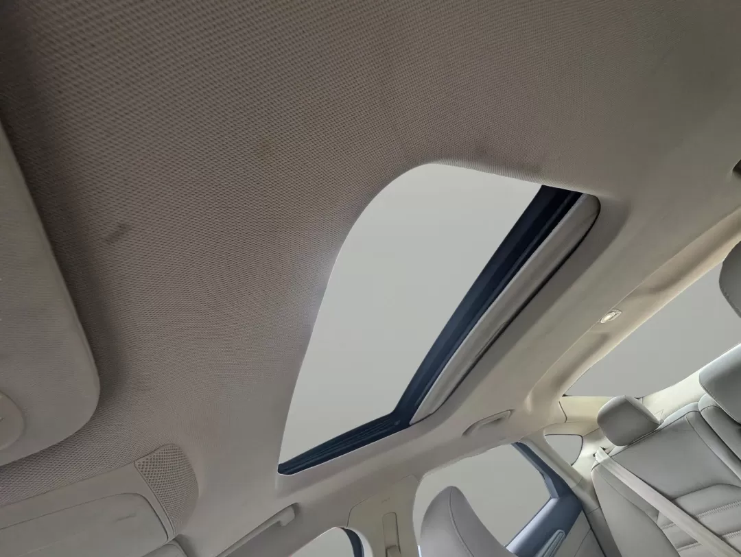 2015 Ford Fusion SE (3FA6P0H76FR) with an Other engine, located at 7000 Northlake Connector, Columbus, GA, 31904, (706) 987-8085, 32.524975, -84.978134 - Are you ready for a vehicle that effortlessly blends comfort, style, and practicality? Look no further than this stunning 2015 Ford Fusion SE, a versatile sedan perfect for growing families, daily commuters, or anyone seeking a reliable vehicle for weekend adventures. With a sleek copper exterior an - Photo#16