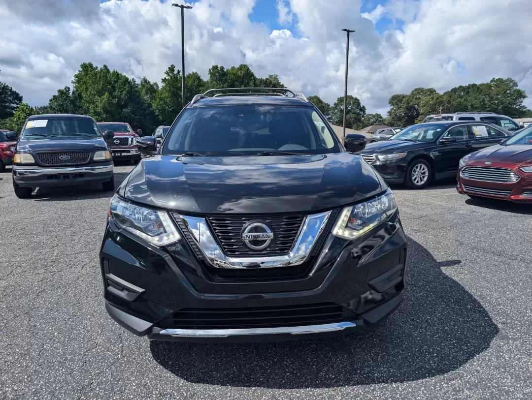 2019 /Charcoal Nissan Rogue S (5N1AT2MT2KC) with an Other engine, located at 3959 U.S. 80 W, Phenix City, AL, 36870, (334) 297-4885, 32.469296, -85.135185 - ### Discover Adventure with the 2019 Nissan Rogue at Gils Auto - Phenix City<br /> <br /> Are you ready to upgrade your family adventures or daily commute? The 2019 Nissan Rogue is the perfect SUV that combines style, comfort, and practicality, making it an excellent choice for growing families or b - Photo#1