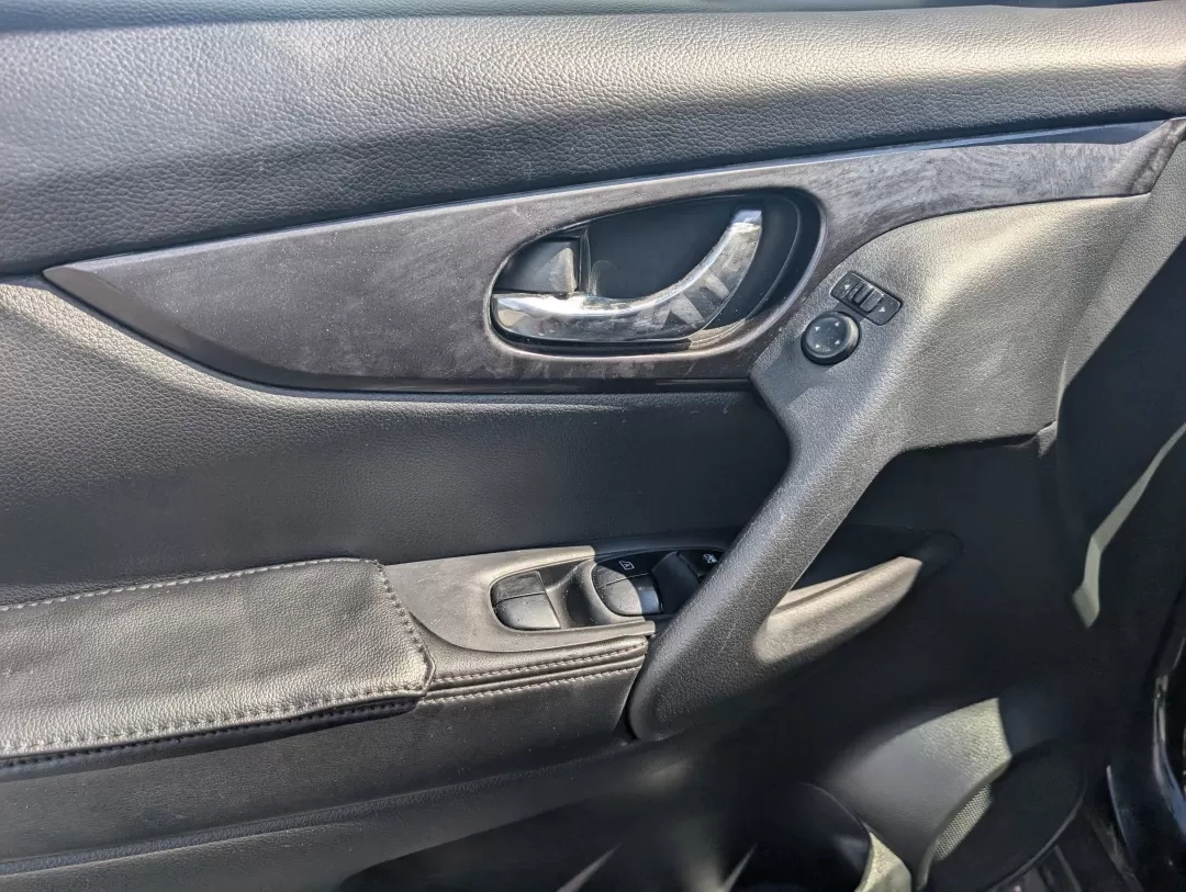 2019 /Charcoal Nissan Rogue S (5N1AT2MT2KC) with an Other engine, located at 3959 U.S. 80 W, Phenix City, AL, 36870, (334) 297-4885, 32.469296, -85.135185 - ### Discover Adventure with the 2019 Nissan Rogue at Gils Auto - Phenix City<br /> <br /> Are you ready to upgrade your family adventures or daily commute? The 2019 Nissan Rogue is the perfect SUV that combines style, comfort, and practicality, making it an excellent choice for growing families or b - Photo#8
