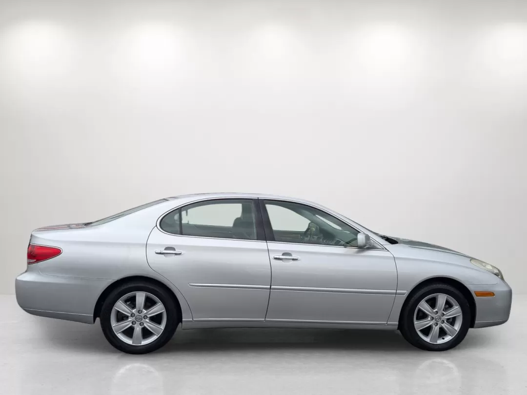 2006 Lexus ES 330 (JTHBA30G665) with an Other engine, located at 3959 U.S. 80 W, Phenix City, AL, 36870, (334) 297-4885, 32.469296, -85.135185 - **Experience Luxury with Peace of Mind: 2006 Lexus ES 330 at Gils Auto!**<br /> <br /> Are you seeking a blend of comfort, reliability, and affordability for your daily commute or family outings? Look no further! The 2006 Lexus ES 330 available at Gils Auto in Phenix City, AL, is the perfect solutio - Photo#3