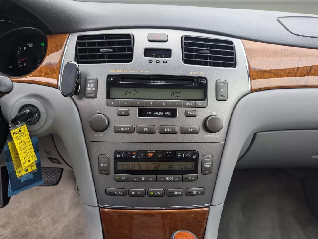 2006 Lexus ES 330 (JTHBA30G665) with an Other engine, located at 3959 U.S. 80 W, Phenix City, AL, 36870, (334) 297-4885, 32.469296, -85.135185 - **Experience Luxury with Peace of Mind: 2006 Lexus ES 330 at Gils Auto!**<br /> <br /> Are you seeking a blend of comfort, reliability, and affordability for your daily commute or family outings? Look no further! The 2006 Lexus ES 330 available at Gils Auto in Phenix City, AL, is the perfect solutio - Photo#12