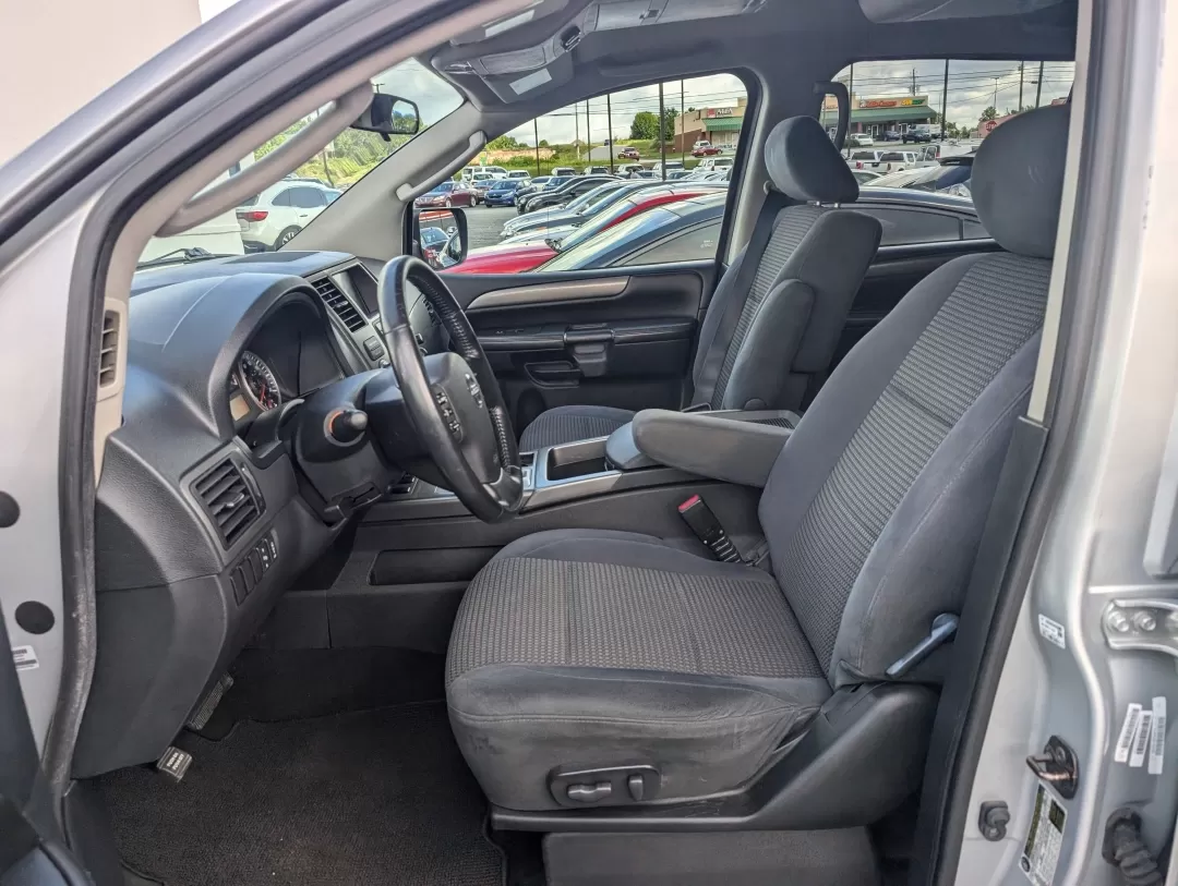 2010 /Charcoal Nissan Armada SE (5N1BA0ND0AN) with an Other engine, located at 3959 U.S. 80 W, Phenix City, AL, 36870, (334) 297-4885, 32.469296, -85.135185 - **Discover Your Next Adventure with the 2010 Nissan Armada at Gils Auto in Phenix City, AL!**<br /> <br /> Are you ready to elevate your family adventures or weekend getaways? The 2010 Nissan Armada SE is the perfect vehicle to take your journeys to the next level. With its spacious interior and rob - Photo#9