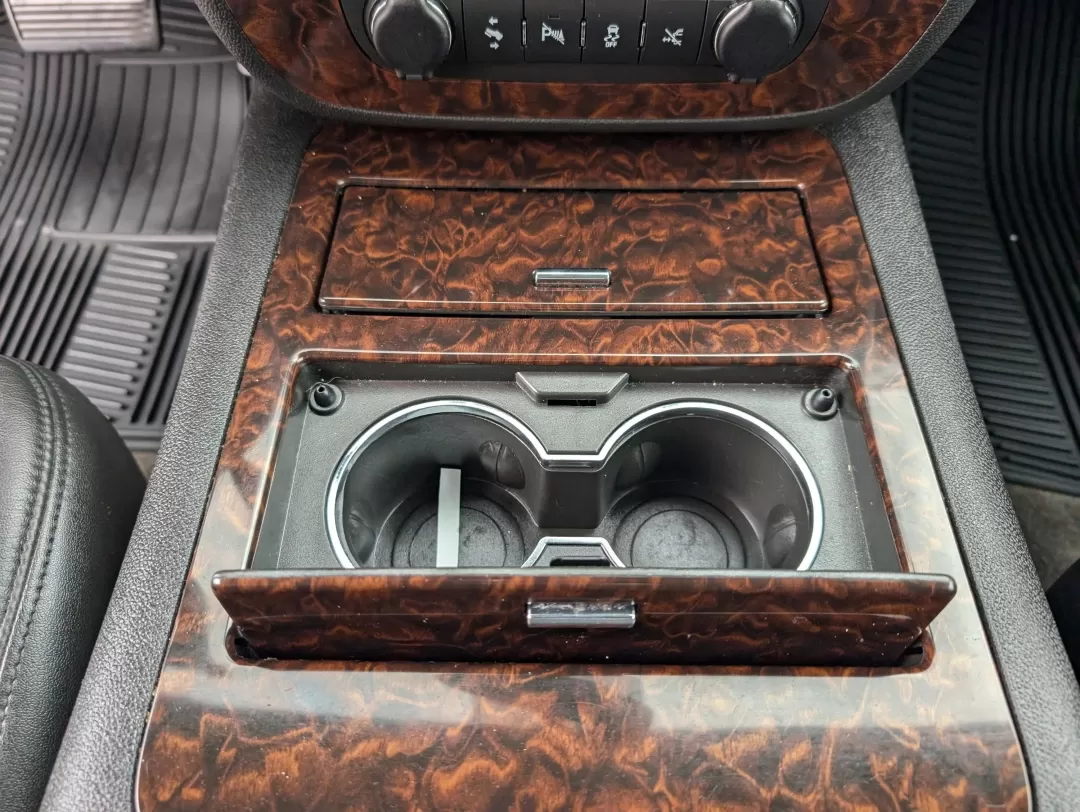 2013 /Ebony GMC Yukon XL Denali (1GKS2MEF2DR) with an Other engine, located at 3959 U.S. 80 W, Phenix City, AL, 36870, (334) 297-4885, 32.469296, -85.135185 - **Adventure Awaits with the 2013 GMC Yukon XL Denali!**<br /> <br /> Are you searching for a vehicle that can seamlessly transition from school drop-offs to weekend family adventures? Look no further than this stunning 2013 GMC Yukon XL Denali, available now at Gils Auto in Phenix City, AL. This spa - Photo#14