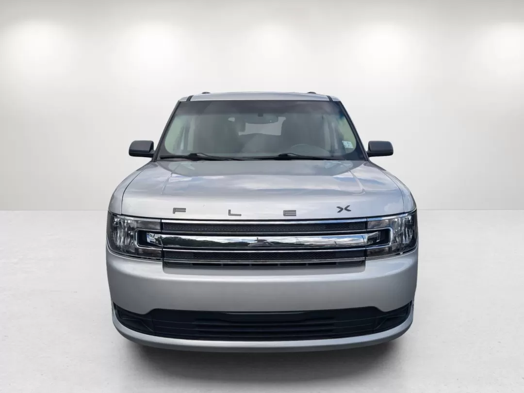 2019 Ford Flex SE (2FMGK5B82KB) with an Other engine, located at 3959 U.S. 80 W, Phenix City, AL, 36870, (334) 297-4885, 32.469296, -85.135185 - Are you searching for the perfect vehicle to accommodate your growing family or facilitate your daily commute? Look no further! Gils Auto in Phenix City, AL, presents an incredible opportunity to elevate your lifestyle with the versatile 2019 Ford Flex SE. This spacious crossover is ideal for famili - Photo#2