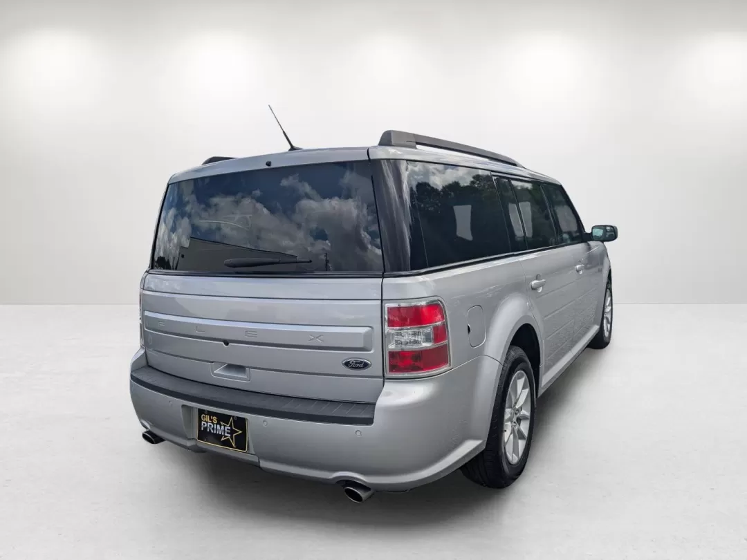 2019 Ford Flex SE (2FMGK5B82KB) with an Other engine, located at 3959 U.S. 80 W, Phenix City, AL, 36870, (334) 297-4885, 32.469296, -85.135185 - Are you searching for the perfect vehicle to accommodate your growing family or facilitate your daily commute? Look no further! Gils Auto in Phenix City, AL, presents an incredible opportunity to elevate your lifestyle with the versatile 2019 Ford Flex SE. This spacious crossover is ideal for famili - Photo#5