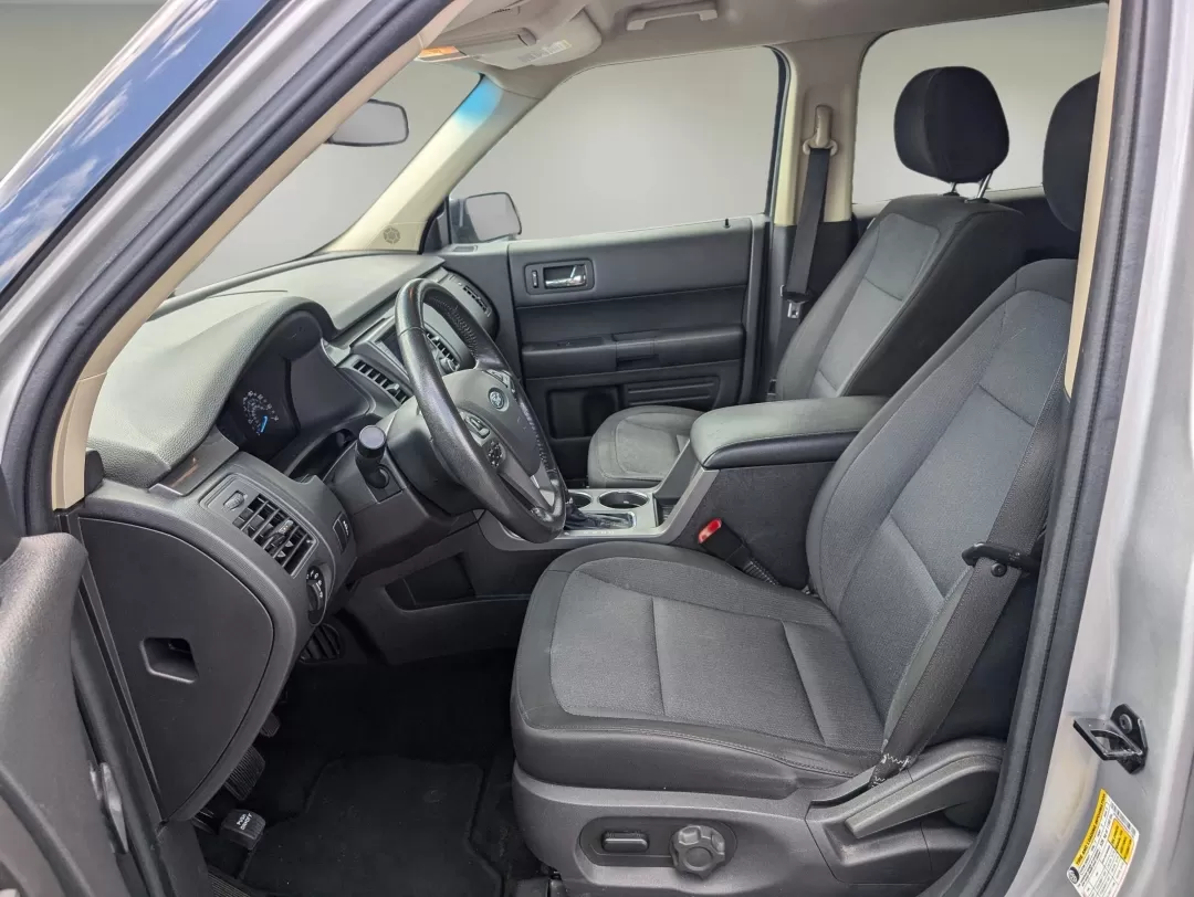 2019 Ford Flex SE (2FMGK5B82KB) with an Other engine, located at 3959 U.S. 80 W, Phenix City, AL, 36870, (334) 297-4885, 32.469296, -85.135185 - Are you searching for the perfect vehicle to accommodate your growing family or facilitate your daily commute? Look no further! Gils Auto in Phenix City, AL, presents an incredible opportunity to elevate your lifestyle with the versatile 2019 Ford Flex SE. This spacious crossover is ideal for famili - Photo#10