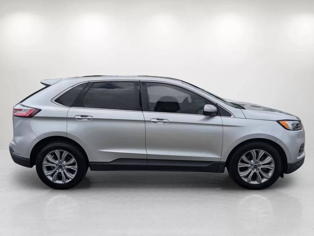 2019 Ford Edge Titanium (2FMPK3K9XKB) with an Other engine, located at 3959 U.S. 80 W, Phenix City, AL, 36870, (334) 297-4885, 32.469296, -85.135185 - Looking for the perfect vehicle to elevate your daily commute or weekend adventures? Look no further! Gils Auto in Phenix City, AL, is thrilled to present this 2019 Ford Edge Titanium, an SUV designed for those who want a blend of style, comfort, and performance. Whether you're navigating the bustli - Photo#4