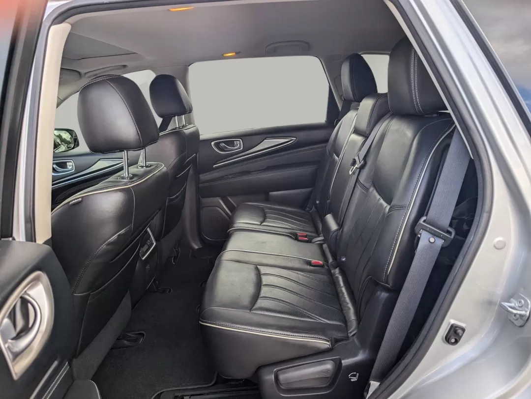 2017 /Graphite Infiniti QX60 (5N1DL0MM6HC) with an Other engine, located at 3959 U.S. 80 W, Phenix City, AL, 36870, (334) 297-4885, 32.469296, -85.135185 - **Discover Your Adventure with the 2017 Infiniti QX60 AWD at Gils Auto!**<br /> <br /> Are you looking for a versatile SUV that can handle the demands of a busy lifestyle while providing a touch of luxury? Look no further than this stunning 2017 Infiniti QX60, now available at Gils Auto in Phenix Ci - Photo#11