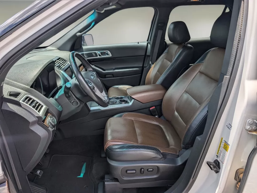 2013 Ford Explorer Limited (1FM5K7F88DG) with an Other engine, located at 3959 U.S. 80 W, Phenix City, AL, 36870, (334) 297-4885, 32.469296, -85.135185 - **Discover Adventure and Comfort with the 2013 Ford Explorer Limited at Gils Auto**<br /> <br /> Are you ready to elevate your family adventures or conquer your daily commutes with a vehicle that combines style, comfort, and safety? Look no further! The 2013 Ford Explorer Limited is the perfect comp - Photo#10