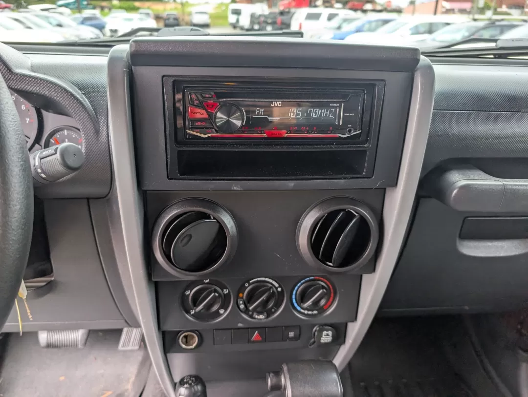 2008 /Dark/Medium Slate Gray Jeep Wrangler X (1J4FA24198L) with an Other engine, located at 3959 U.S. 80 W, Phenix City, AL, 36870, (334) 297-4885, 32.469296, -85.135185 - **Adventure Awaits: 2008 Jeep Wrangler X - Your Ultimate Outdoor Companion!**<br /> <br /> Are you ready to conquer Alabama's beautiful landscapes and create unforgettable memories? The 2008 Jeep Wrangler X, available at Gils Auto in Prattville, AL, is the perfect vehicle for those who crave adventu - Photo#14