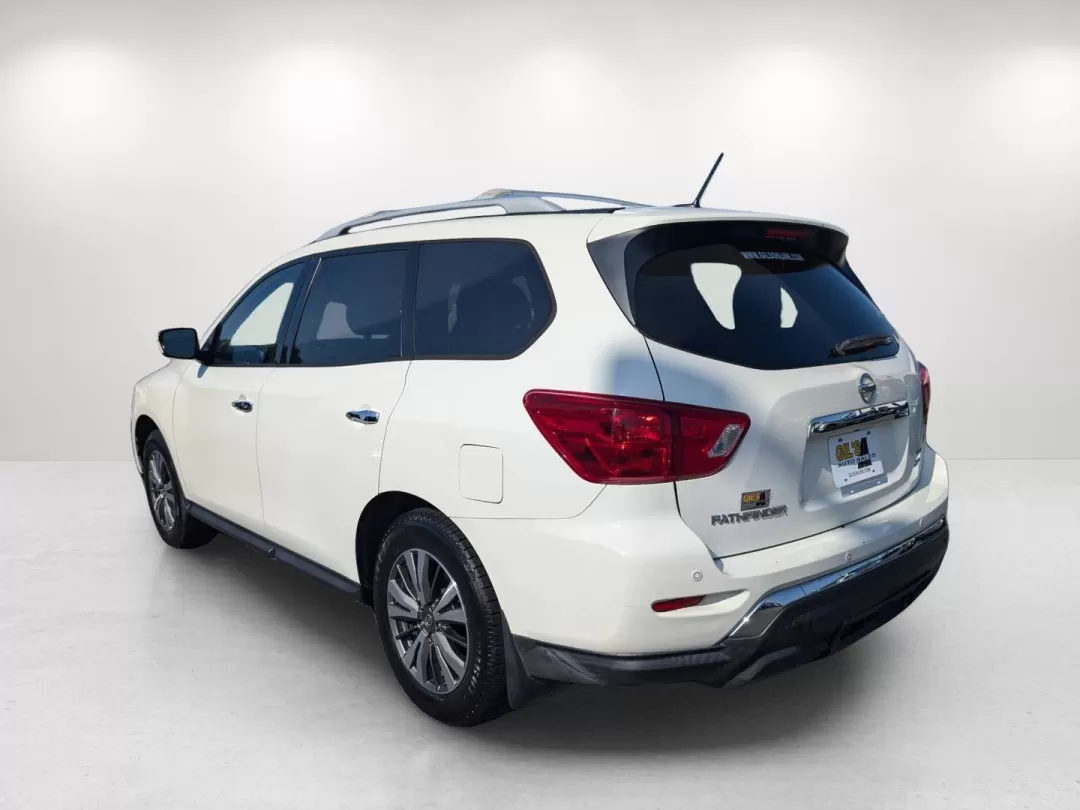 2017 /Charcoal Nissan Pathfinder SV (5N1DR2MM3HC) with an Other engine, located at 521 Old Farm Lane Rd, Prattville, AL, 36066, (334) 325-1505, 32.482460, -86.416367 - **Explore New Adventures with the 2017 Nissan Pathfinder SV - Your Perfect Family SUV!**<br /> <br /> Are you looking for a reliable, spacious vehicle that can take your family on unforgettable journeys? The 2017 Nissan Pathfinder SV, available now at Gils Auto in Phenix City, AL, is designed for fa - Photo#6